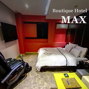 2* 酒店 Max